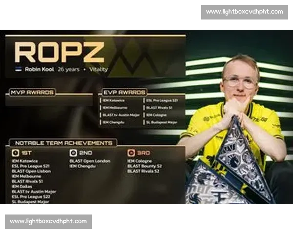 电竞选手遭遇网暴，直播呼吁理性竞技引深思